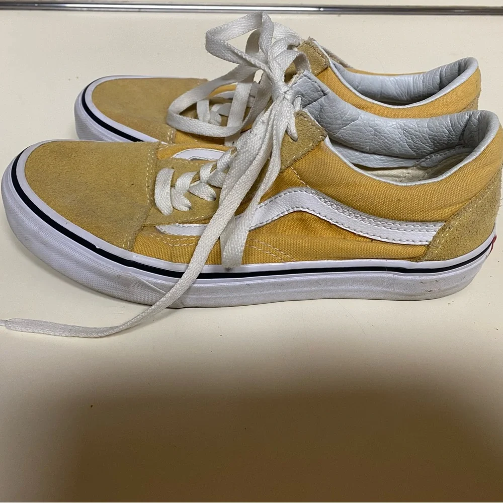 Vans Old Skool Yellow Suede/Canvas Sneakers Men’s 5.5‎ Women’s 7